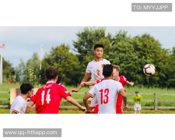 富安健洋加盟阿贾克斯因信任感强烈期待明年英格兰拉练之旅